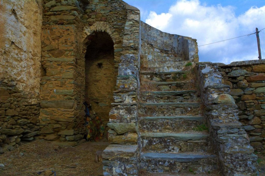 Mpistis Mouvela Tower - Andros Island