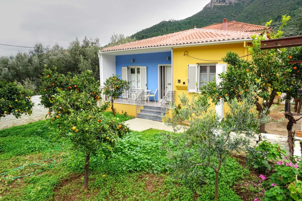 Photo of a house who accepts cyclists in Leonidio